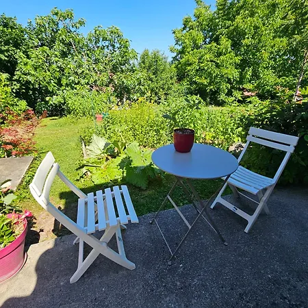 Appartement Maison De Jardin Vue Montagne *